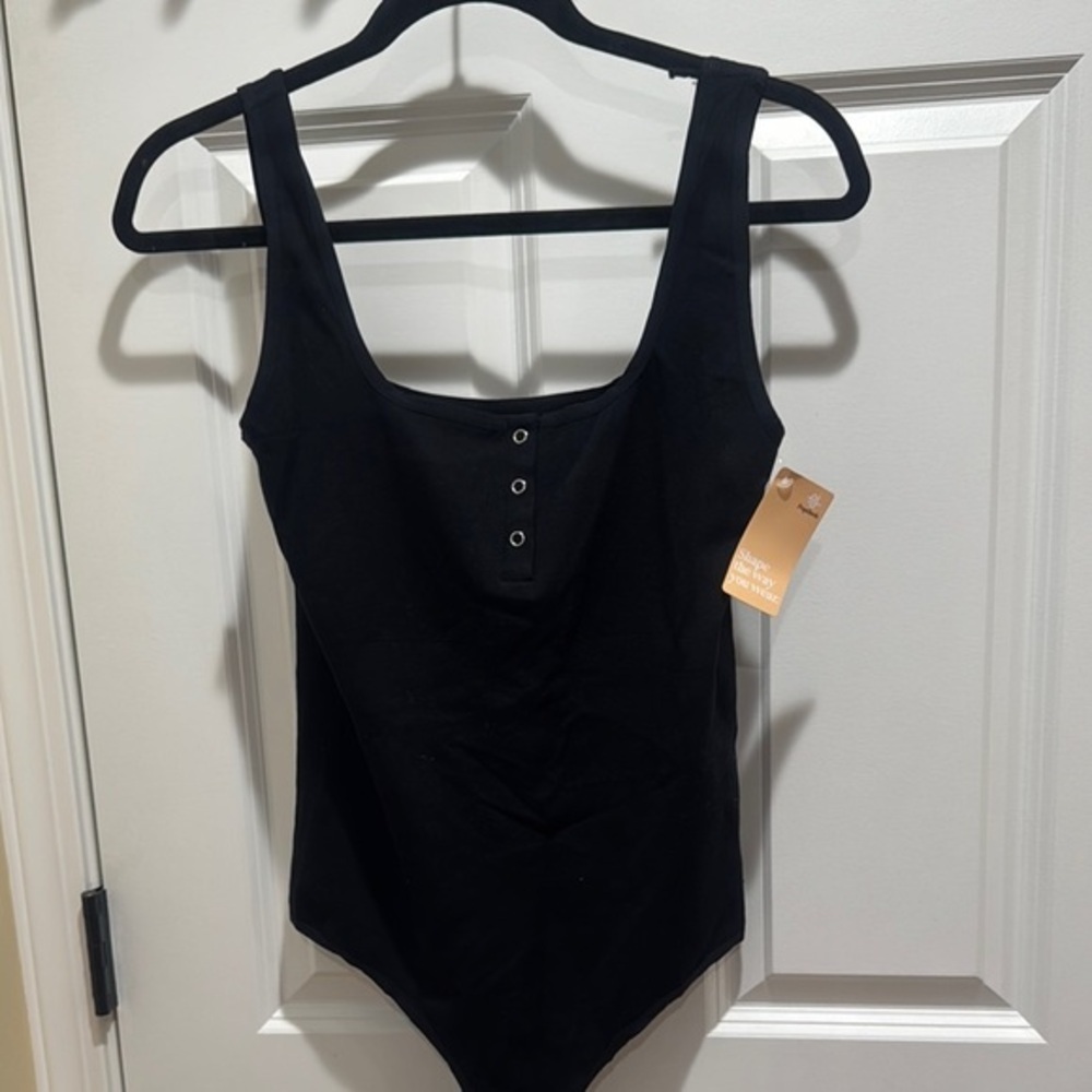 Black Sleeveless Bodysuit